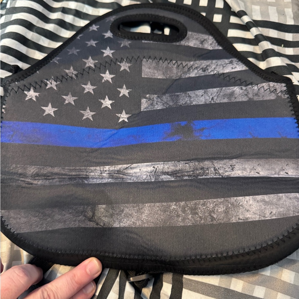 Stylish Thin Blue Line Insulated Lunch Tote | Neoprene Shoulder Bag, unique! - Picture 6 of 14